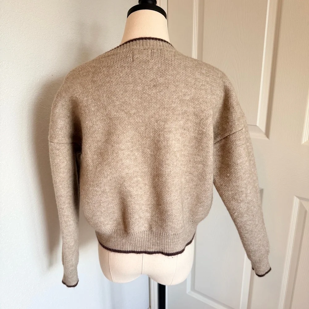 Horse Sweater - Picture 2 of 4